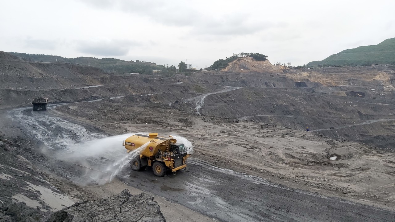 Vì sao Indonesia cắt giảm mạnh sản lượng than đá trong khi Australia vẫn hoạt động tốt
